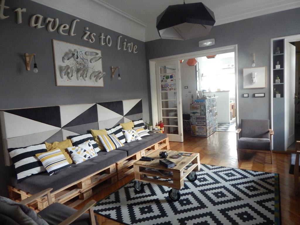 White Owl Hostel Belgrade Exterior photo